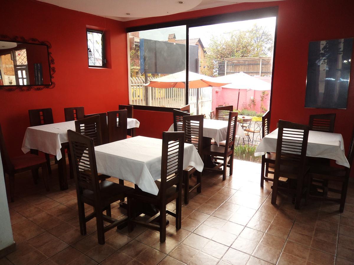 Hostal Imperial Кито Екстериор снимка