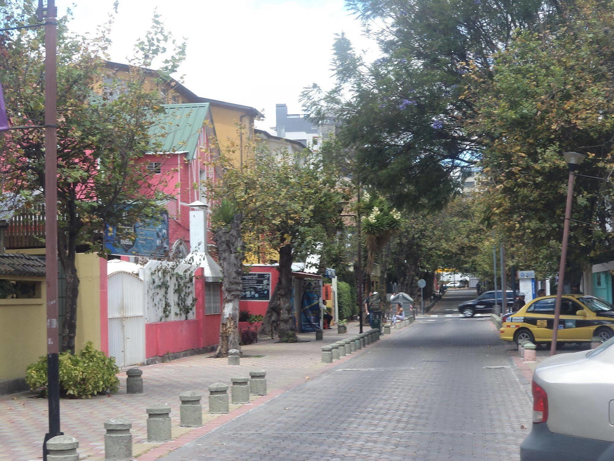 Hostal Imperial Кито Екстериор снимка
