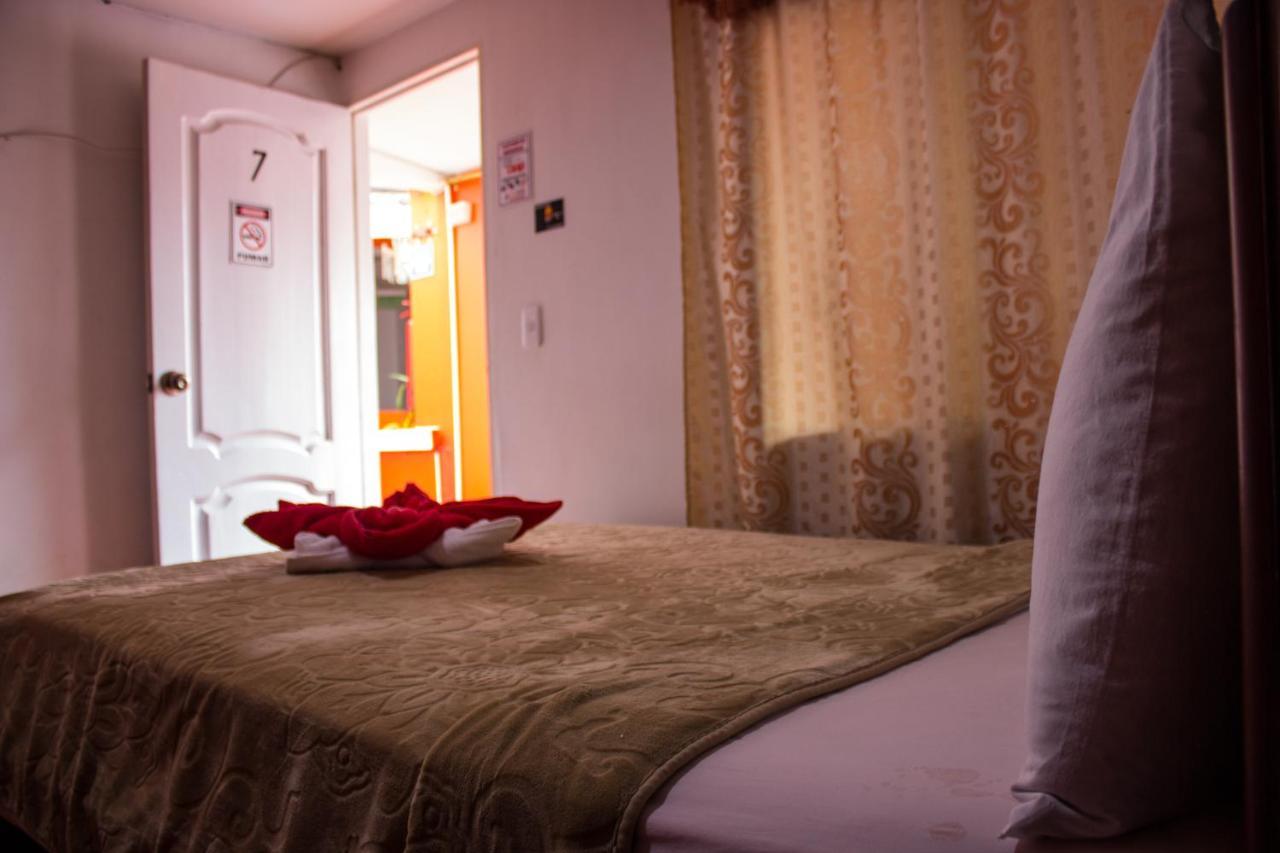 Hostal Imperial Кито Екстериор снимка