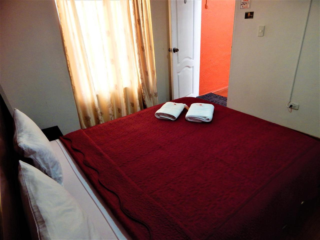 Hostal Imperial Кито Екстериор снимка