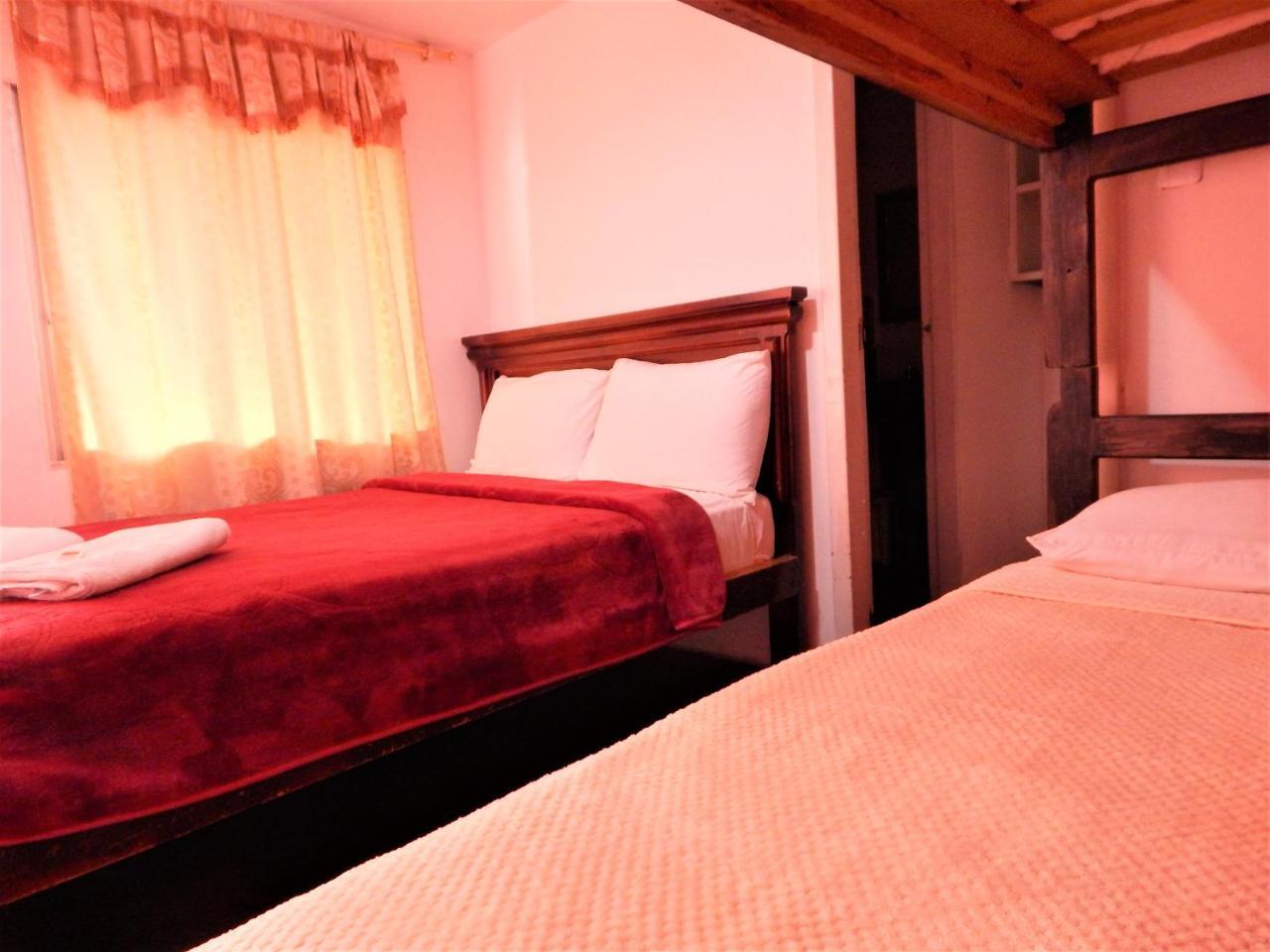 Hostal Imperial Кито Екстериор снимка