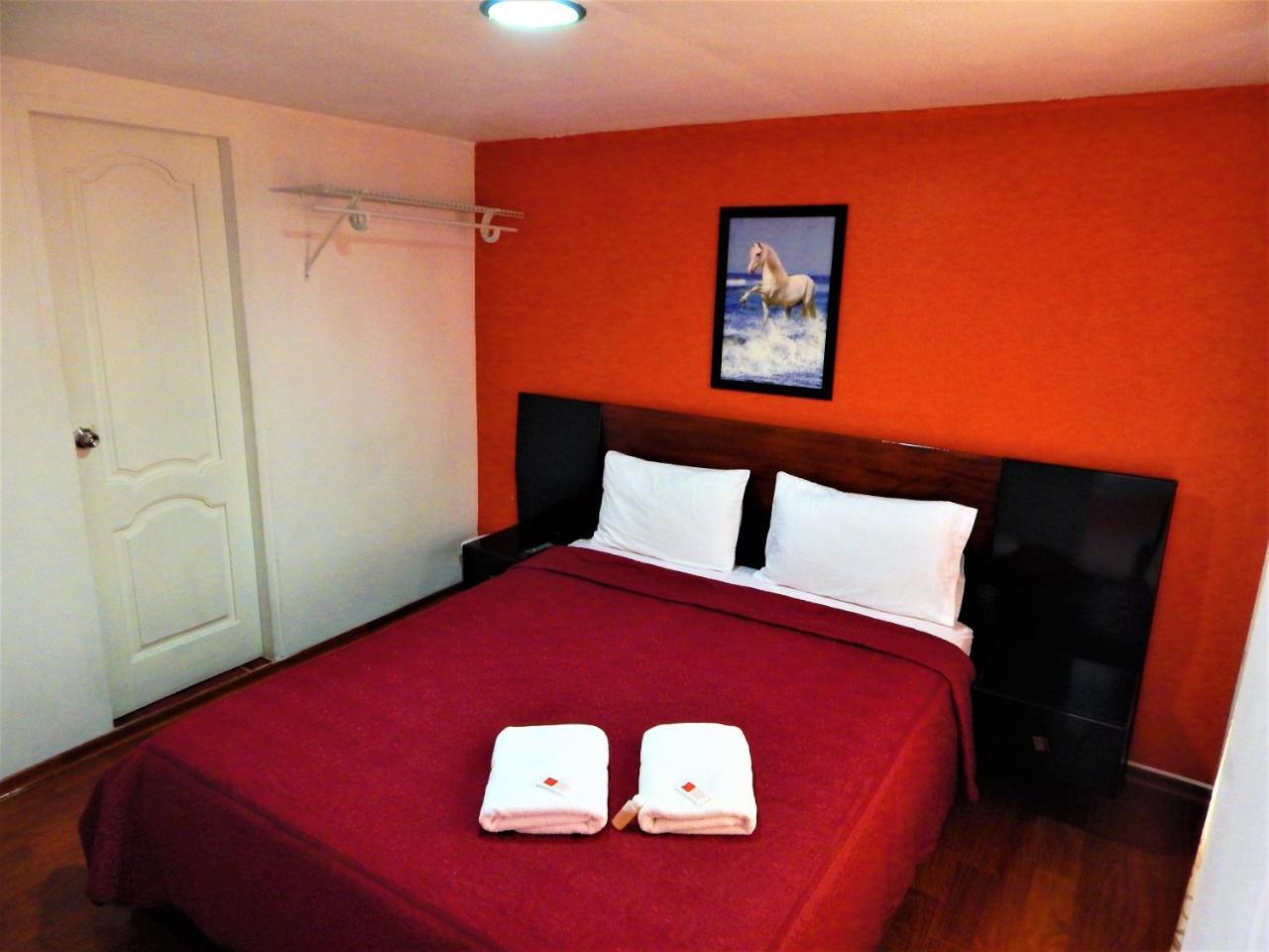 Hostal Imperial Кито Екстериор снимка